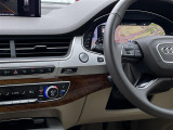 Q7 3.0 TFSI クワトロ 4WD 4WD 本革シート