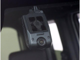 ドライブレコーダー装備!走行中は常時録画を行っているので、万が一の際の映像記録や旅の思い出としても映像を記録してくれます!