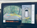 【パノラミックビューモニター】専用のカメラにより、上から見下ろしたような視点で360度クルマの周囲を確認することができます☆死角部分も確認しやすく、狭い場所での切り返しや駐車もスムーズに行えます。