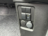 シートヒーター装備付き車!!座席に埋め込まれた電熱線によりシートを暖めることが出来る装備で、温めたられたシートは、寒い冬には最適です!!