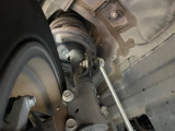 お車を安心してお乗りいただく為には、足回りの定期点検が欠かせません。サービスサポート(有償保証)では無料点検もご提供しており、安心のカーライフをお過ごしいただけるサポート体制が整っています。