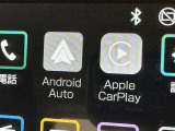 スマホとクルマをつなぐことで、これまでのナビに加えて、いろんなサービスが楽しめます。