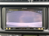 【バックモニター】後ろのカメラの映像がモニターに映し出されるので、後方の見えない死角や、障害物との距離感などもしっかり安全確認することができます。