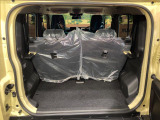 普段のお買い物や通勤、送迎等に十分な荷室スペースを確保しております。セカンドシートを倒すと、大きな荷物の積載も可能です♪