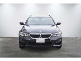 BMWのまさに「顔」ともいえる「キドニー・グリル」は、他の追随を許さない存在感を誇り、「キドニー・グリル」を見かけただけでBMWの風格を感じさせます!!