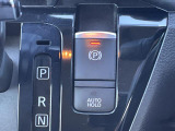 【 電動パーキングブレーキ 】電動なのでお車をしっかりホールドいたします!
