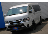 【新車/新型】9型ハイエースワゴンGLガソリン4WD フローリング施工&スマートベッドキット装備!オフロード仕様外装!
