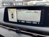 まるで上から見下ろしたように確認が出来るアラウンドビューモニターが装備されております!