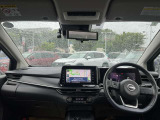 視界広々で運転しやすいインパネ