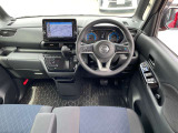 窓ガラスが大きく車両感覚も掴みやすいお車ですので安心してお乗りいただけます。