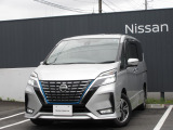 セレナ・1.2 e-POWER ハイウェイスター V 7人乗り 2WD 入荷致しました!外装色はブリリアントシルバー(M)〈#K23〉です♪