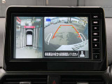 アラウンドビューモニターは、車両の周囲を360度見渡せるカメラシステムです。駐車時の死角をなくし、安全な運転をサポートします。駐車時の死角をなくして、安心・安全な運転を実現できます。