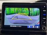 【バックカメラ】駐車時に後方がリアルタイム映像で確認できます。大型商業施設や立体駐車場での駐車時や、夜間のバック時に大活躍!運転スキルに関わらず、今や必須となった装備のひとつです!