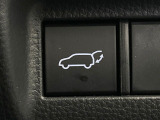 【パワーバックドア】スマートキーや運転席のボタンを押すだけでリアゲートが自動で開閉します!荷物を持っている時や、高い位置にあるバックドアを閉める際に便利な機能です♪