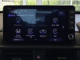 ドライブの必需品。見やすい・使いやすいHonda純正のメモリーナビを搭載しています。