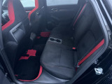 ご納車時には納車点検実施いたします。指定交換部品(エンジンオイル、オイルエレメント、ワイパーゴム等)新品交換致します。その他必要交換部品は点検時交換致します。