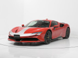 パワートレインは4.0L V8ツインターボエンジンに加え3基のモーターを搭載し、1000馬力(カタログ値)を発揮します。