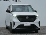LEDヘッドライトです。ハイビームアシスト・ヘッドランプをハイビームにして走行中、前方の対向車や先行車がいたり、明るい場所を走行すると自動でロービームになります。