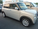 決めていただいたお車を納車前に安心して乗っていただけるよう、サービスマンがしっかり整備を致します。
