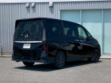 人気の現行セレナが入庫しました。是非現車を見にご来店下さい。