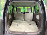 普段のお買い物や通勤、送迎等に十分な荷室スペースを確保しております。セカンドシートを倒すと、大きな荷物の積載も可能です♪