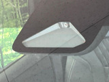 【トヨタセーフティセンス】走行中に前方の車両等を認識し、衝突しそうな時は警報とブレーキで衝突回避と被害軽減をアシスト。より安全にドライブをお楽しみいただけます。