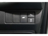 【横滑り防止装置】ドライバーの安全運転をアシストしてくれる装備が充実しています☆ドライバーの不安を安心へと変えてくれますね。