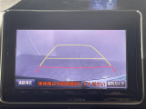 【バックモニター】後ろのカメラの映像をモニターに映し出すことができます!後方の見えない死角や、障害物との距離感をしっかり確認することができます!駐車が苦手な方におすすめです。