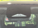 【トヨタセーフティセンス】走行中に前方の車両等を認識し、衝突しそうな時は警報とブレーキで衝突回避と被害軽減をアシスト。より安全にドライブをお楽しみいただけます。