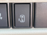 【パワースライドドア】スマートキーや運転席のスイッチでスライドドアの開閉が可能♪電動だから力を入れてドアを開ける必要が無く、小さいお子様でも、重い荷物を持っている時もラクに開け閉めできます♪