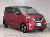 【車両状態証明書】査定協会公認のプロの検査員が公平かつ確かな基準で検査を実施。車両評価をもとに、安心しておクルマをお選びいただけます。
