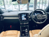 XC40 B4 AWD インスクリプション 4WD 4WD 本革シート