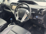 各操作部がそれぞれ使いやすい位置にあり、運転しやすいお車です!