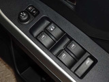 電動格納式ドアミラー・パワーウインドウを装備しています。