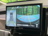 【マルチアラウンドモニター】専用のカメラにより、上から見下ろしたような視点で360度クルマの周囲を確認することができます☆死角部分も確認しやすく、狭い場所での切り返しや駐車もスムーズに行えます。