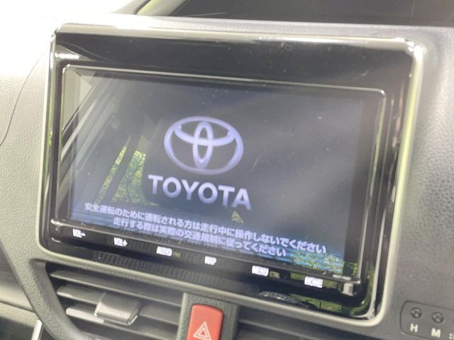 トヨタ ヴォクシー 2.0 ZS 煌 の中古車詳細 (84,345km, ホワイトパール