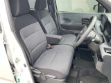 長時間の運転でも疲れにくいシートです。