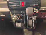 納車前にはプロのメカニックが、各部の点検を行います。ディーラーにしか出来ない品質、そしてサービスできっと満足していただけると思います!