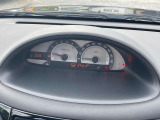 整備スタッフは国家資格を持つプロの整備士です。車検の受入/中間/完成検査と保安基準発行のすべても自社で行います。