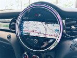 ◆LIBERALAは、輸入車選びの新たなスタイルを提案するインポート・セレクト・ブランドです。オーナー様となる方がクルマから直接感じる感性を第一にした、最良の一台との出会いをコーディネートいたします。