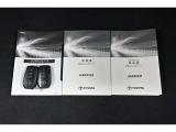 保証書・記録簿・取扱説明書と揃っています。キーの電池は新品にお取替えしてから納車させて頂きます。