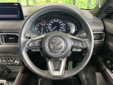 【純正革巻きステアリング】上質な革を使用することで、手にしっかり馴染みとても運転しやすいハンドルです♪