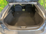 後席を格納すると、これだけの広さが!シーンに合わせたシートアレンジで、大きな荷物も積むことが出来ます♪