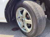 外品14インチアルミホイールでスタイルバッチリ!175/65R14タイヤです