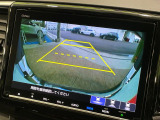 【バックカメラ】駐車時に後方がリアルタイム映像で確認できます。大型商業施設や立体駐車場での駐車時や、夜間のバック時に大活躍!運転スキルに関わらず、今や必須となった装備のひとつです!