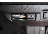 ETC2.0の車載機搭載です!!ETCカードを挿入すれば料金所はノンストップで通過できます。ETC限定の割引や、高速道路の情報提供サービスを利用できます♪