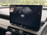 【12.9インチ ディスプレイオーディオ】大画面のディスプレイはAppleCarPlayやAndroidAutoが利用可能。大きな画面でスマホナビアプリ等が利用いただけます♪