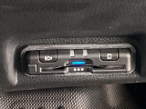 ビルトインタイプの【ETC】で見た目もスッキリ。高速道路の利用にとても便利です。