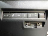高速道路の料金所をスムーズに通過できるETC車載器♪※別途セットアップ料金を申し受けます。