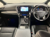 アルファード ハイブリッド 2.5 エグゼクティブ ラウンジ S E-Four 4WD 